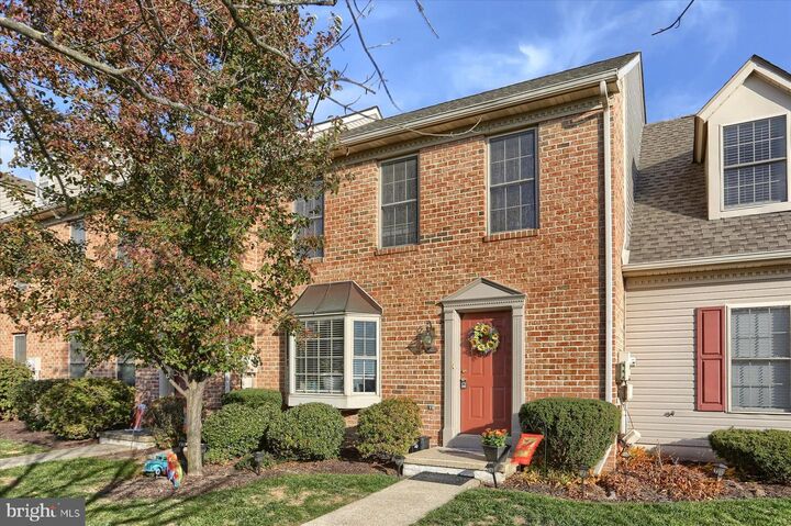 315 Woodland View Court  Harrisburg PA 17110 photo