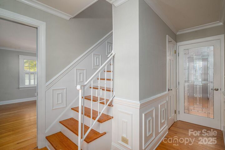 Property Photo:  1131 Woodvale Avenue  NC 28054 