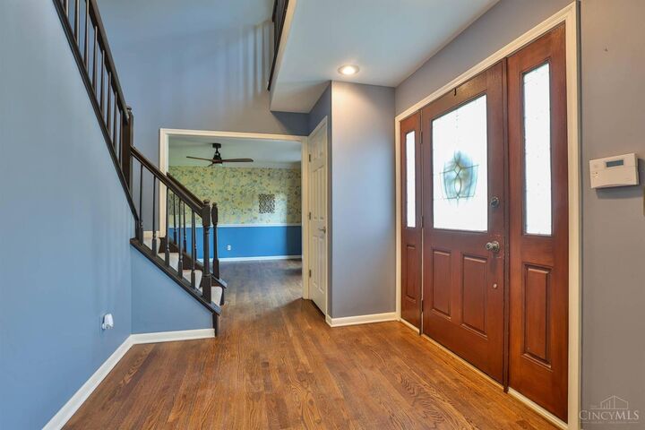 Property Photo:  7927 Surreywood Drive  OH 45052 