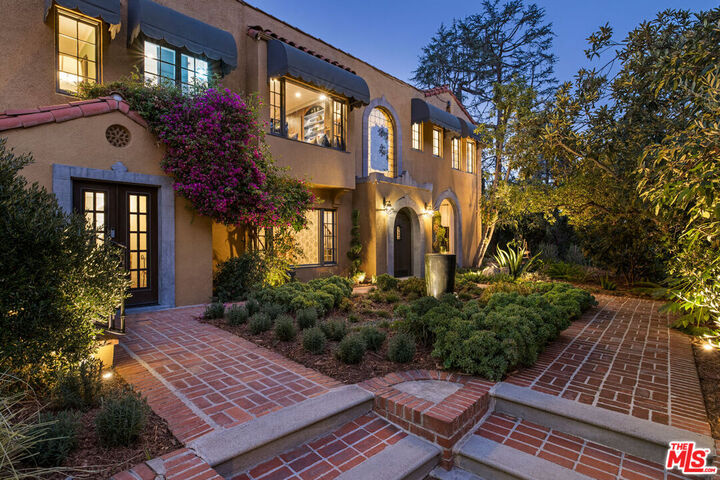 Property Photo:  540 Mount Washington Dr  CA 90065 