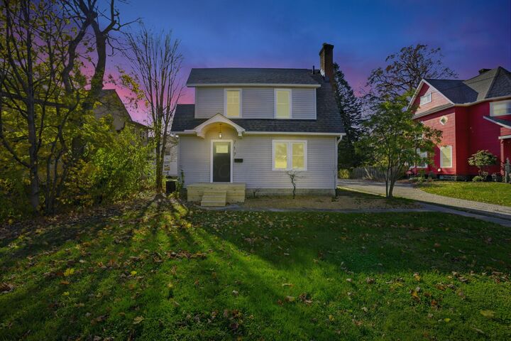 Property Photo:  717 E Main Street  OH 43055 