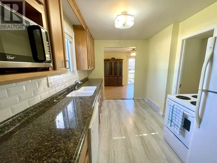 Property Photo: 806 Sixth Ave S ON P9N 2C9