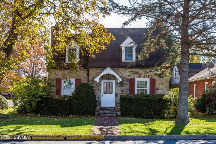 885 St Louis Street  Lewisburg PA 17837 photo