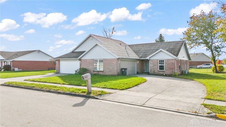 Property Photo: 2722-2724 Fairview Court OH 45373