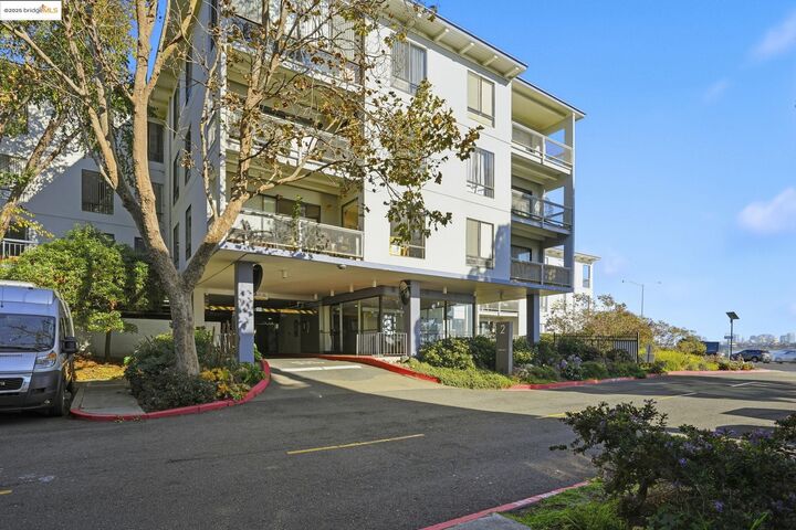 Property Photo: 2 Admiral Drive B276 CA 94608