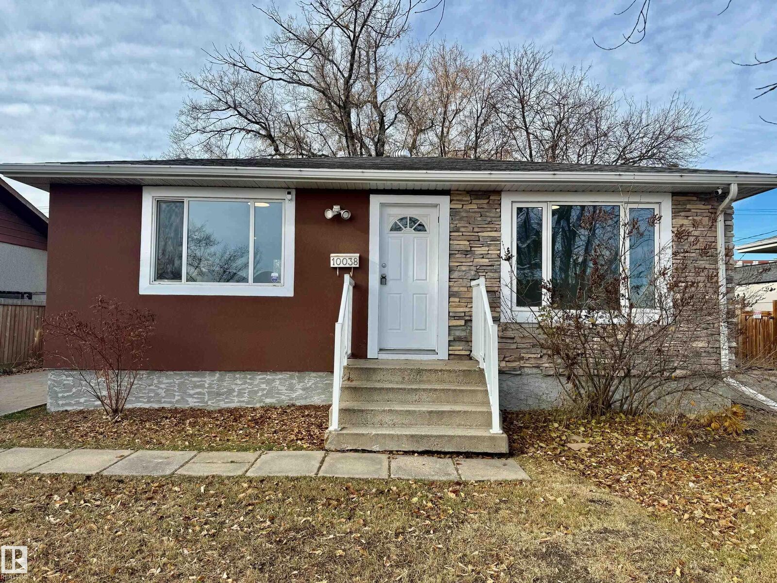 Property Photo:  10038 163 Street NW  AB T5P 3N4 
