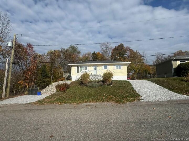 Property Photo: 51 Acadia Cres NB E5N 3A3