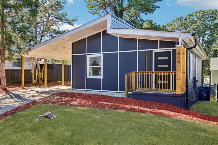 Property Photo: 858 Hall Street NW GA 30318