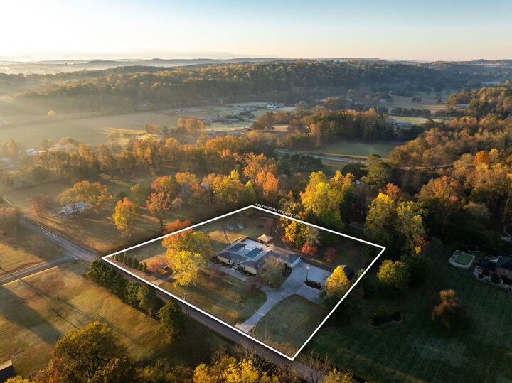 Property Photo: 301 Davis Road NW TN 37312