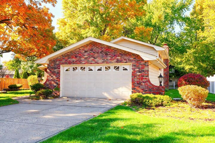 Property Photo: 2324 Robinhood Boulevard IN 46375