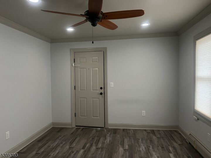 Property Photo:  601 Newark Pompton Tpke  NJ 07444 