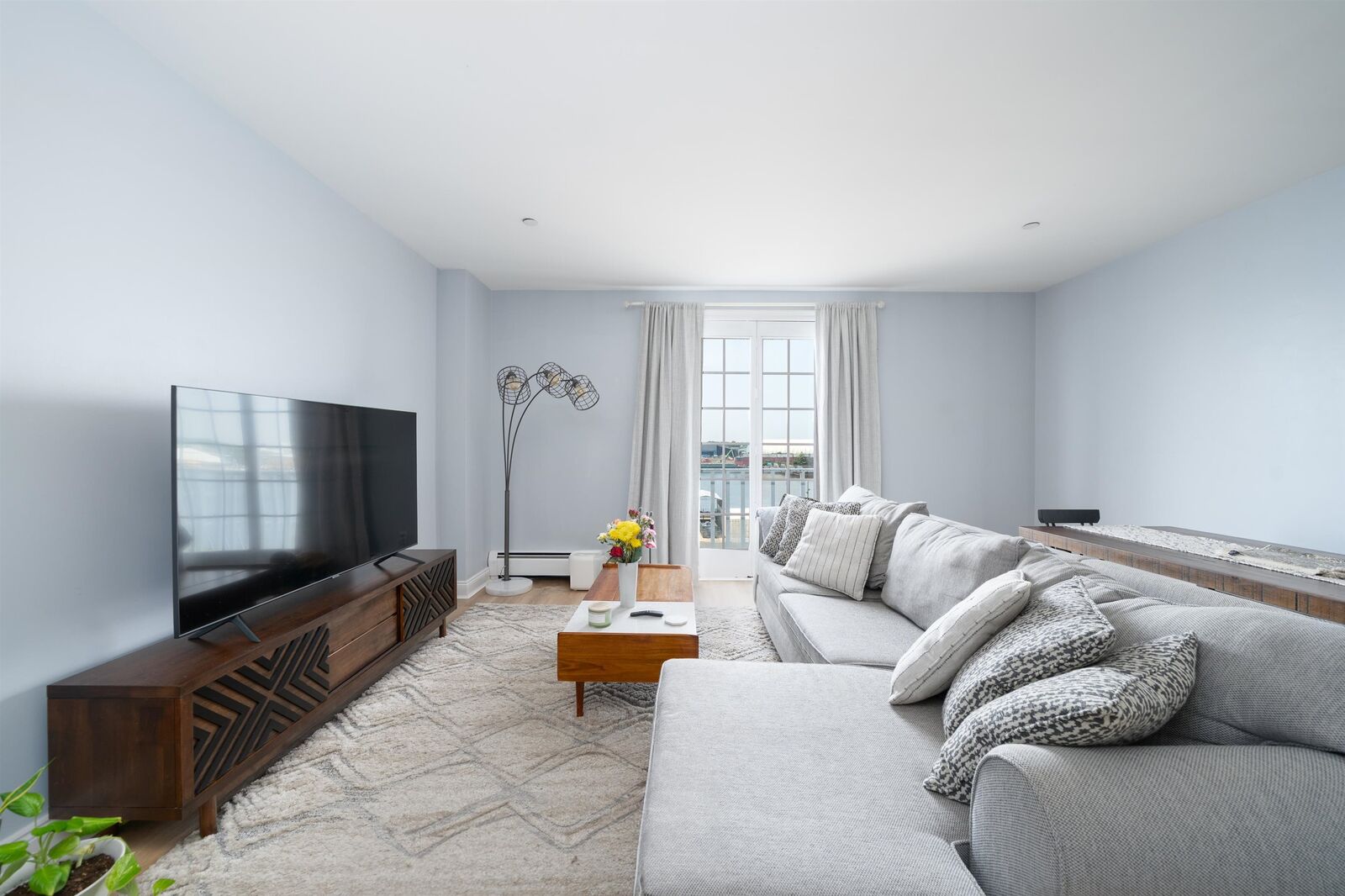 Property Photo: 100 Shearwater Ct East 43 NJ 07305