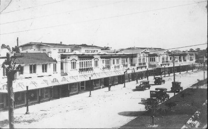 Property Photo:  65 S Palm Avenue 804  FL 34236 