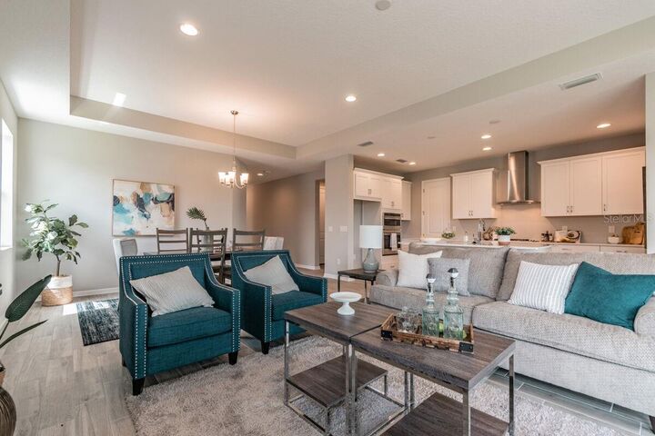 Property Photo: 440 Alberata Way FL 34275