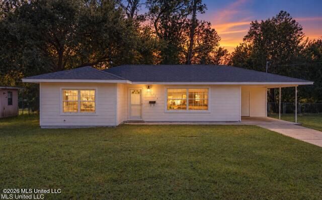 Property Photo:  215 Ridgeway Drive  MS 39507 