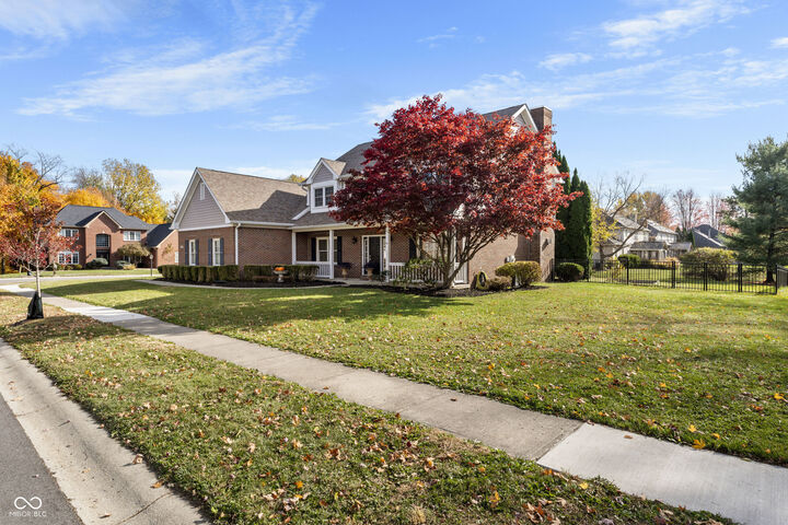 Property Photo: 18487 Oriental Oak Court IN 46062