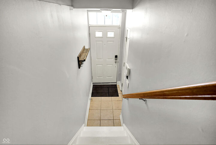 Property Photo: 931 Junction Place IN 46220