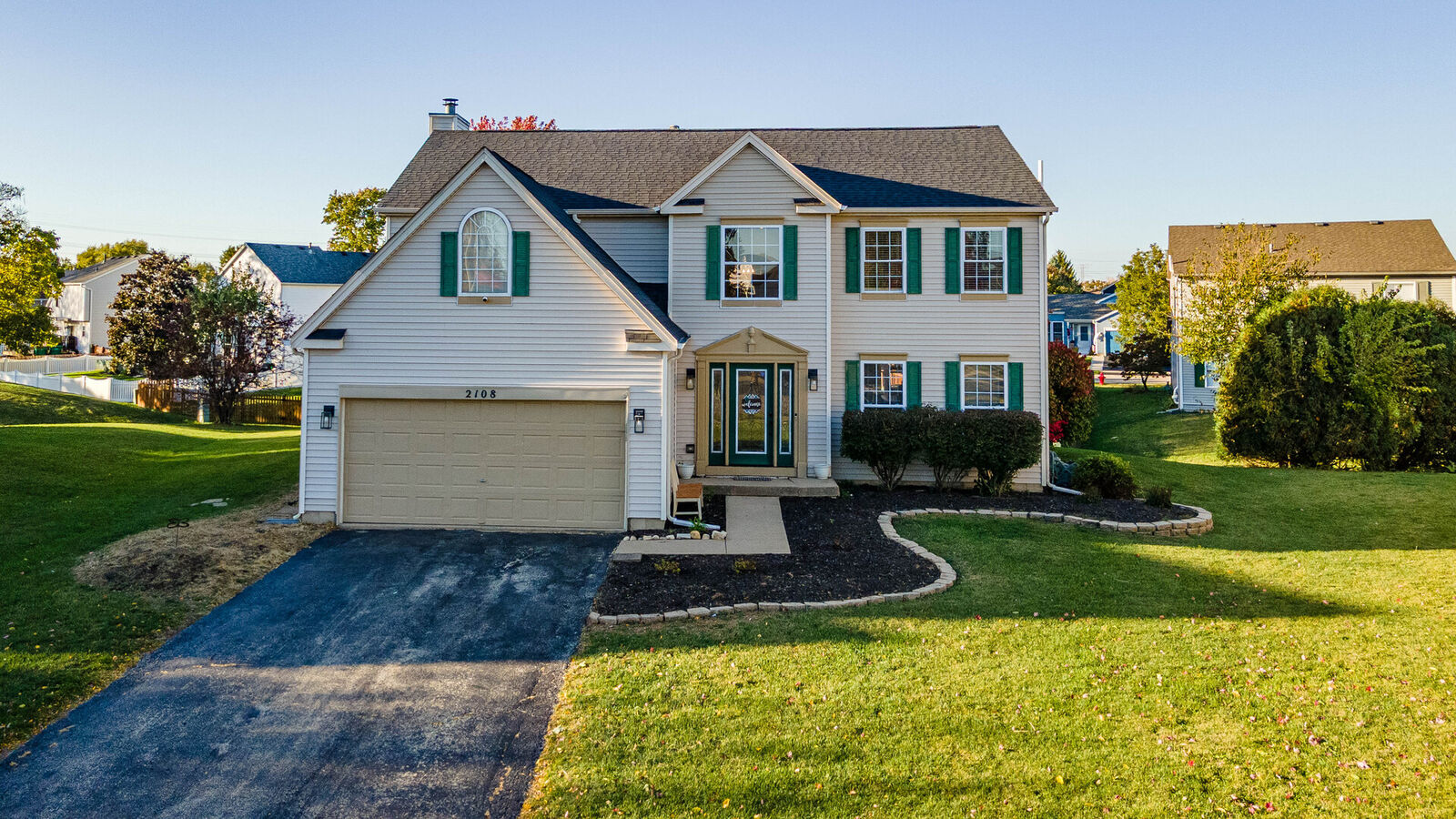 Property Photo:  2108 Brookshire Estates Court  IL 60586 