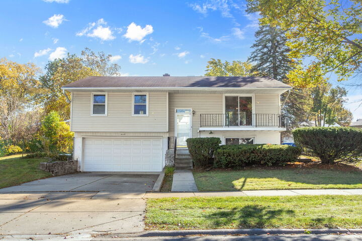 669 White Pine Road  Buffalo Grove IL 60089 photo