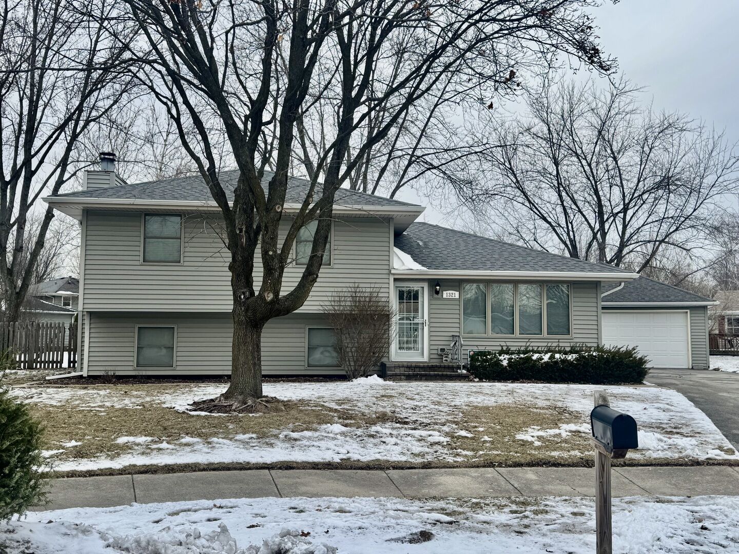Property Photo:  1321 Galena Court  IL 60564 