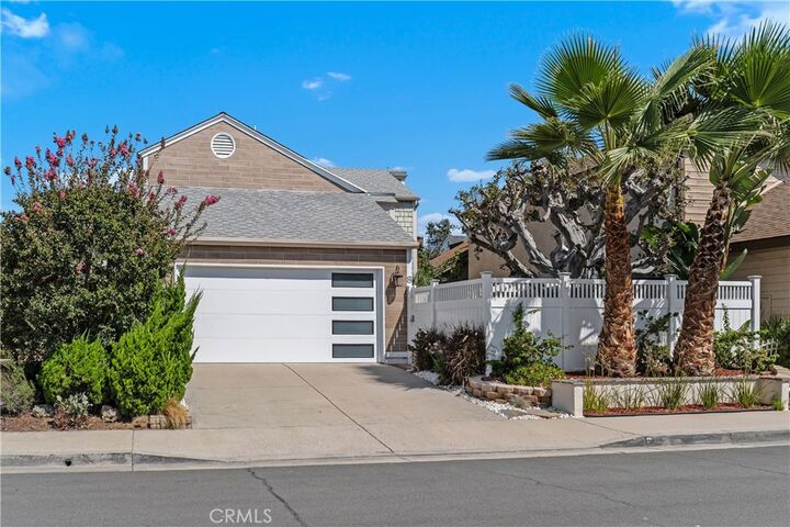 Property Photo:  8 Monticello  CA 92620 