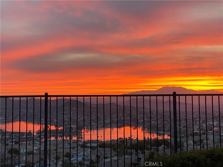 37 Corte Madera  Lake Elsinore CA 92532 photo