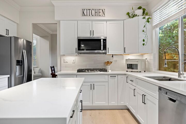 Property Photo: 3195 Melrose Way CA 95762