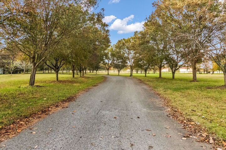 Property Photo:  2942 Spanntown Rd  TN 37014 