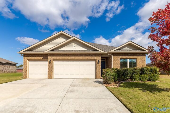109 Creek Ridge Drive  Meridianville AL 35759 photo