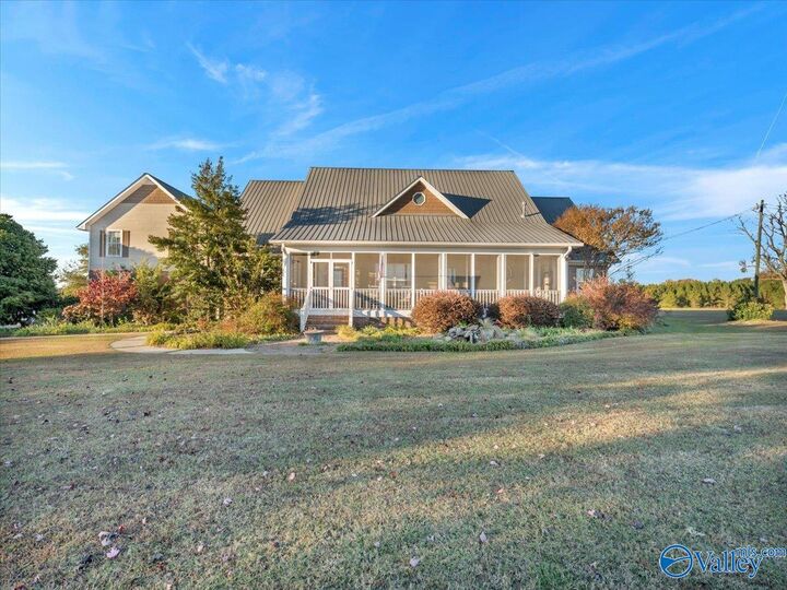 Property Photo: 3297 Hambrick Drive AL 35957