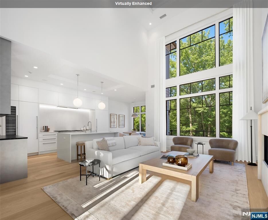 Property Photo:  24 Stone Bridge Court  NJ 07627 