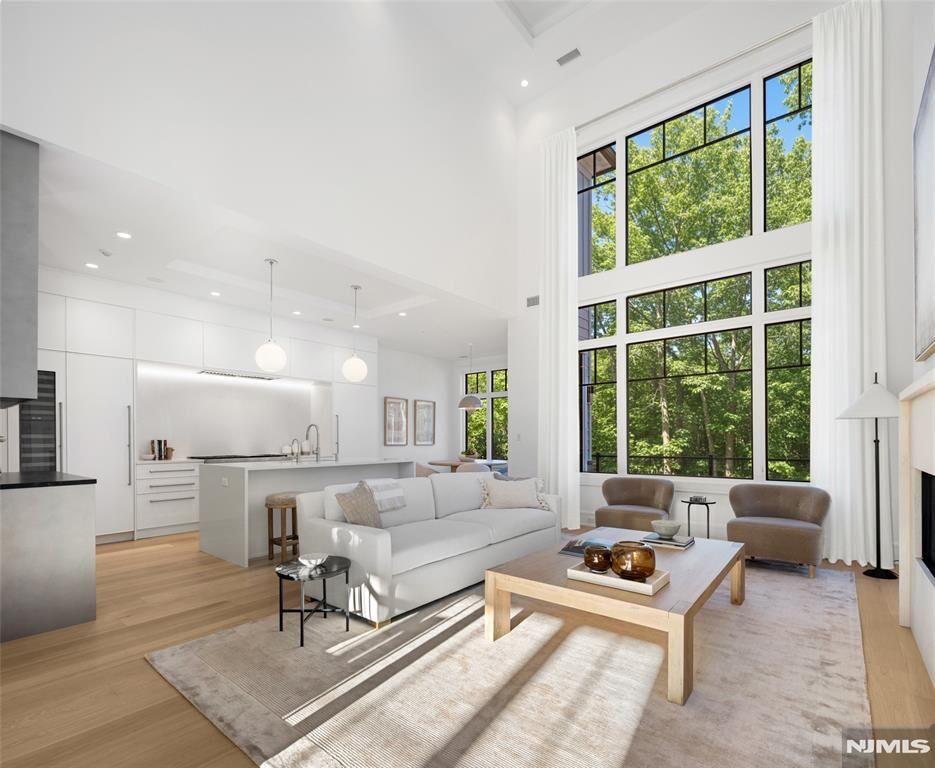 Property Photo: 24 Stone Bridge Court NJ 07627