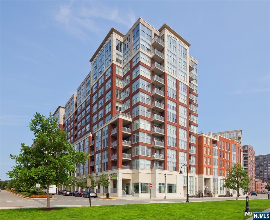 Property Photo:  1125 Maxwell Lane 726  NJ 07030 