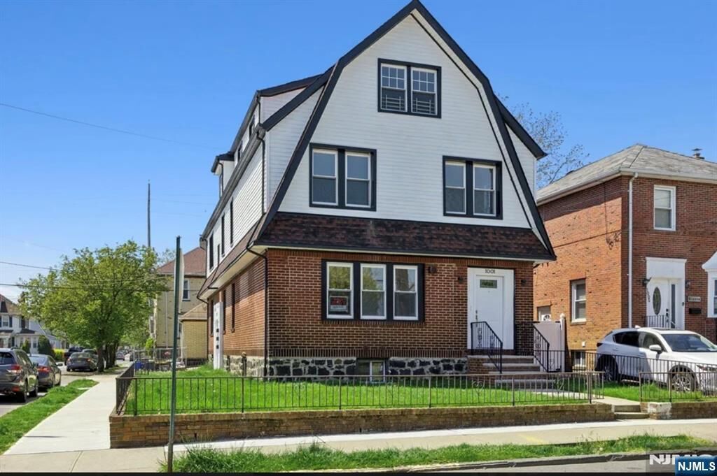 Property Photo:  1001 80th Street 3  NJ 07047 