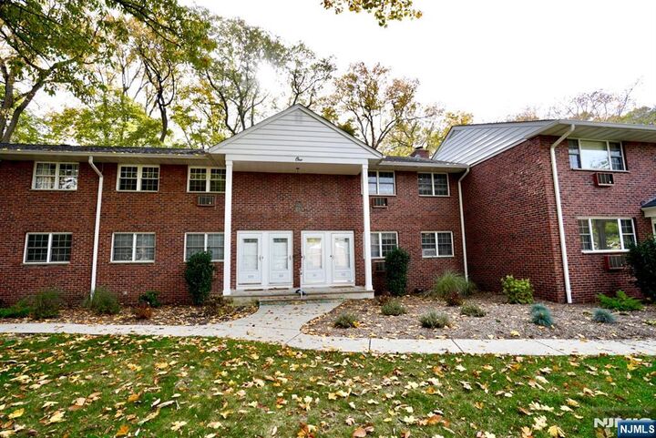 Property Photo:  111 Washington Drive  NJ 07446 