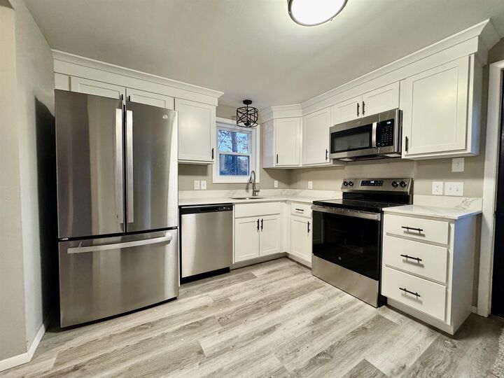 Property Photo: 8 Kelly Lane NH 03253