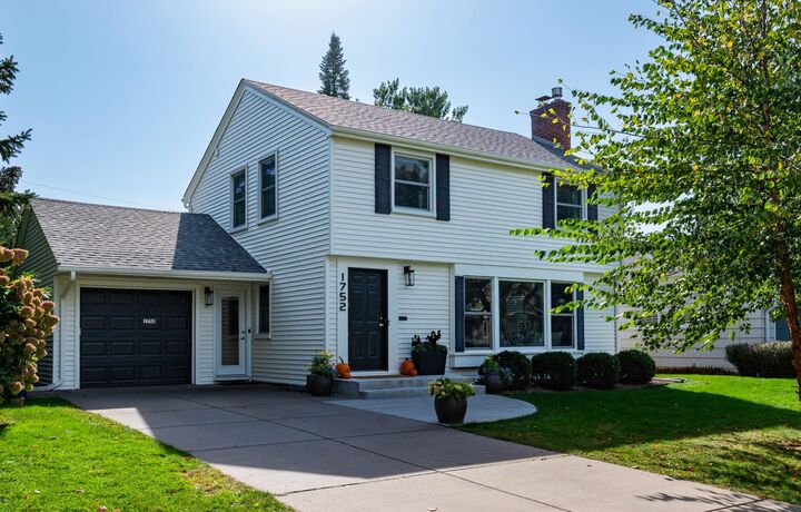Property Photo:  1752 Bohland Avenue  MN 55116 
