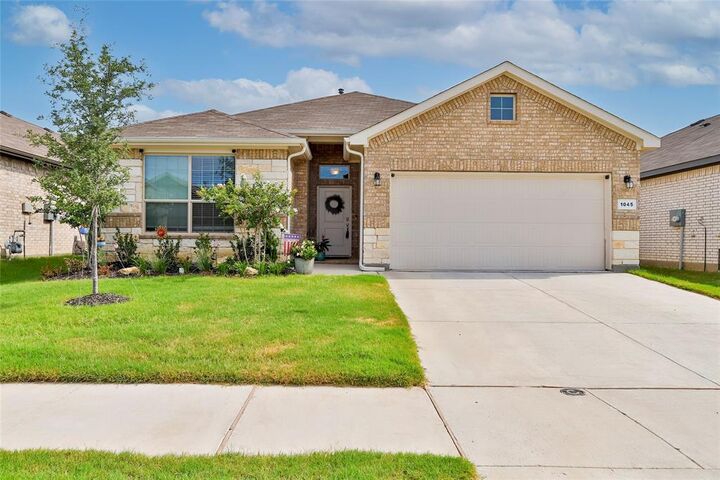 1045 Kirkham Way  Fort Worth TX 76247 photo
