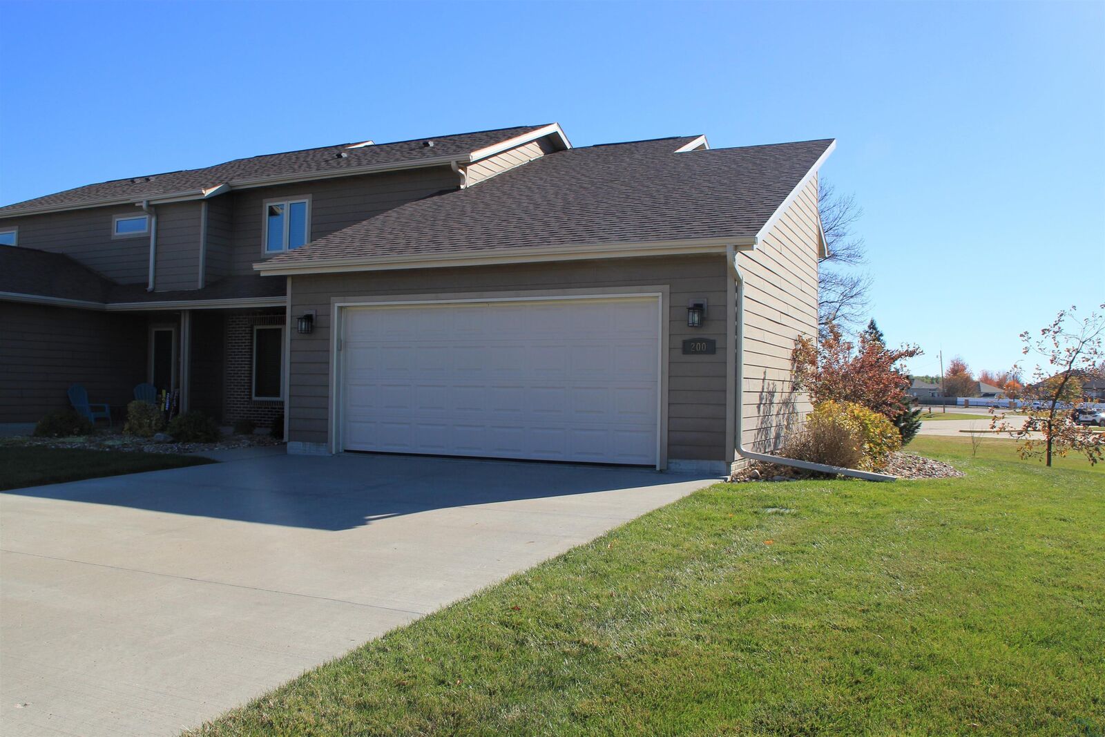 Property Photo:  200 Prairie Bluff Drive  IA 51054 