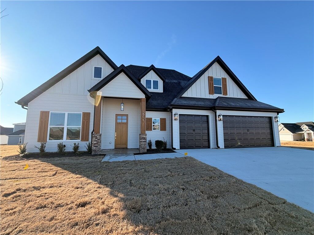 Property Photo:  2723 Comet Cove  AR 72745 