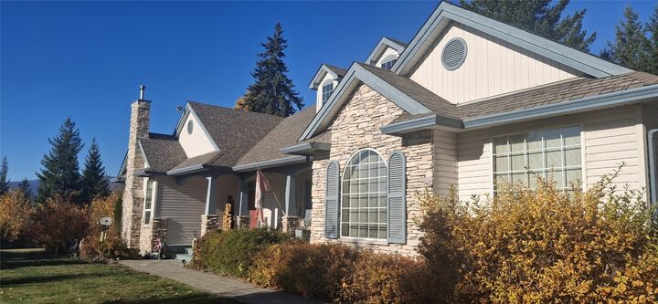 Property Photo:  3267 Roncastle Road  BC V0E 1H1 