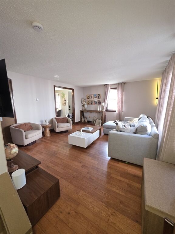 Property Photo:  122 Mount Vernon St  MA 01854 