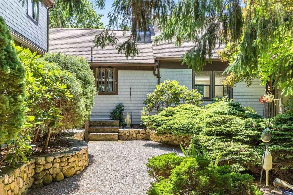 Property Photo:  227 Chatham Rd  MA 02645 