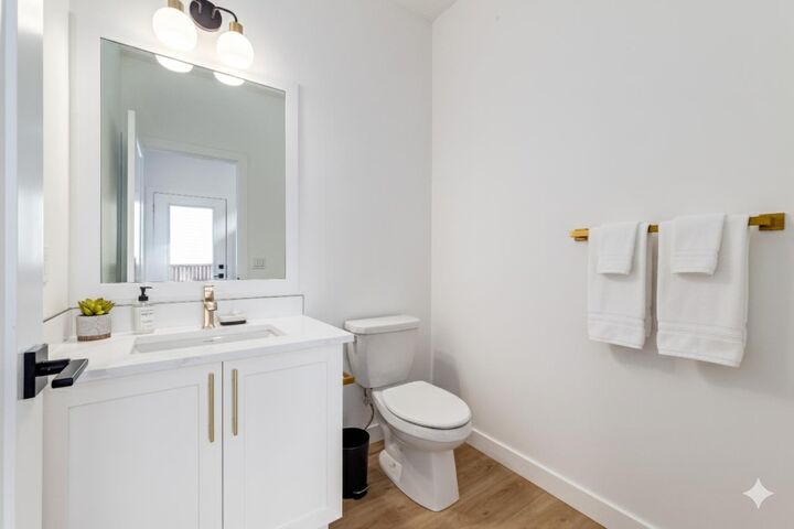 Photo de la propriété: 2520 21 Avenue SW AB T3E 0H3