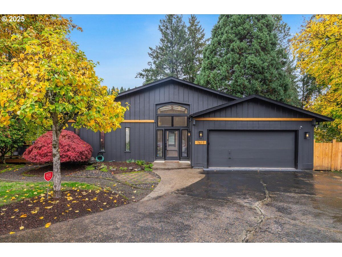 Property Photo: 7617 NW 16th Ave WA 98665