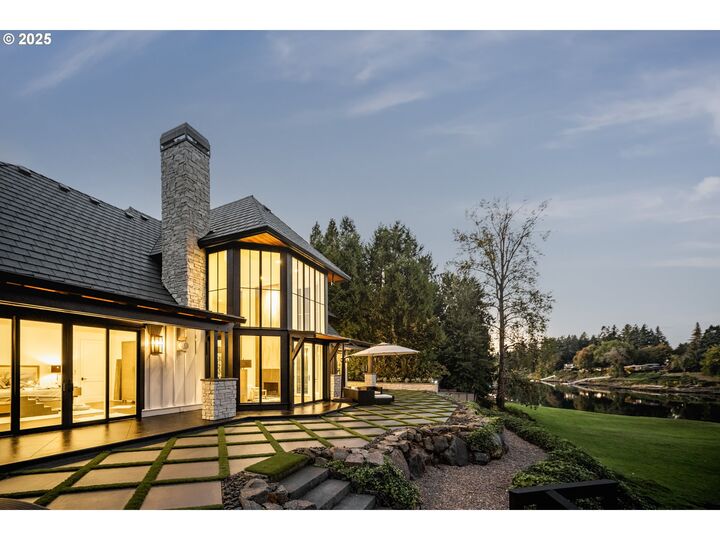 Property Photo: 18418 Old River Lndg OR 97034