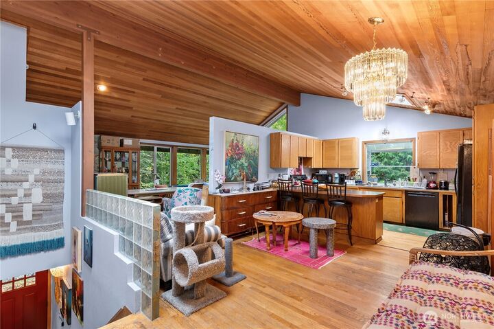 Property Photo: 16410 60th Avenue W WA 98037