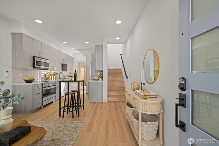 Property Photo:  3605  Linden Avenue N  WA 98103 