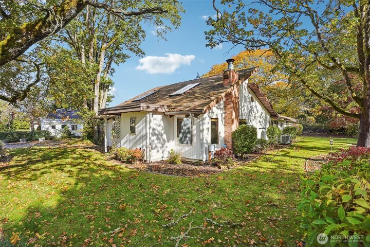 Property Photo:  13521  Yakima Avenue S  WA 98444 