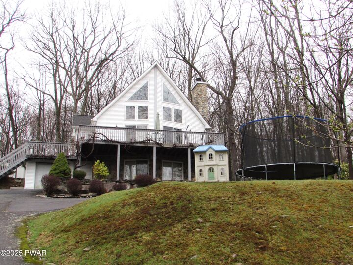 Property Photo: 169 N Lake Drive PA 18328